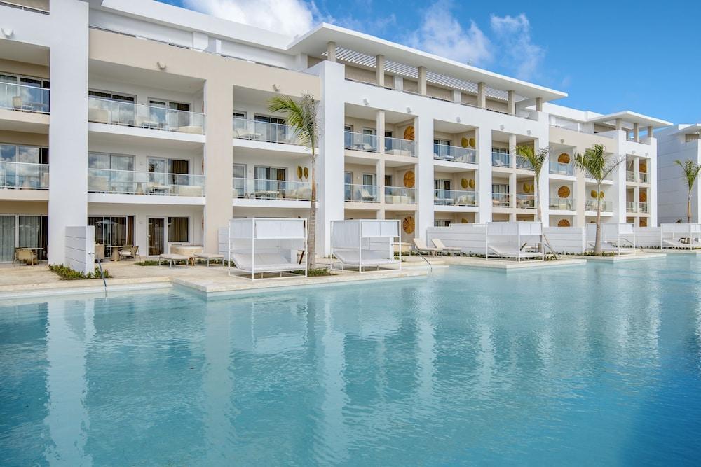 Falcon'S Resorts All Suites - Punta Cana Exterior photo